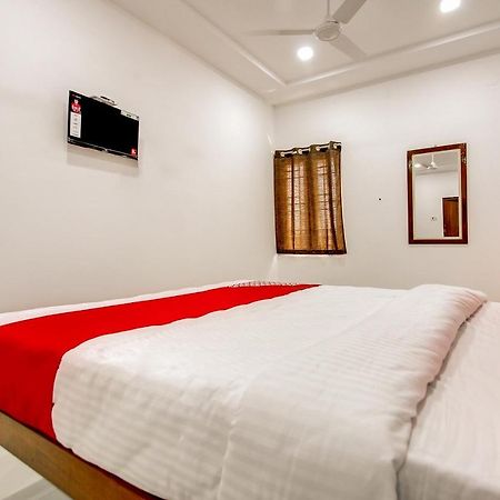 Oyo 69625 Mayuraa Residency Hotel Kumbakonam Exterior foto