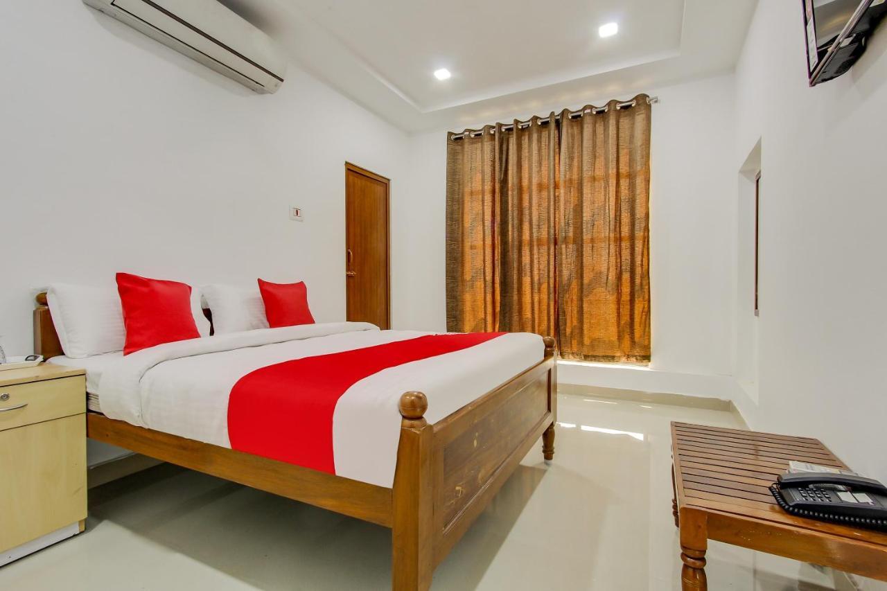 Oyo 69625 Mayuraa Residency Hotel Kumbakonam Exterior foto