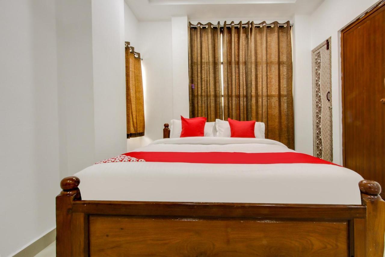 Oyo 69625 Mayuraa Residency Hotel Kumbakonam Exterior foto