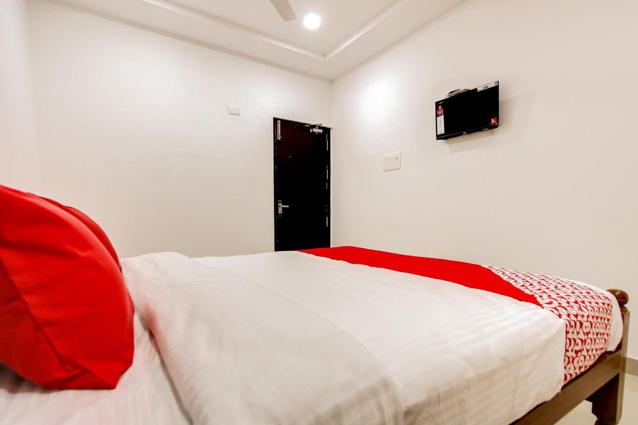Oyo 69625 Mayuraa Residency Hotel Kumbakonam Exterior foto