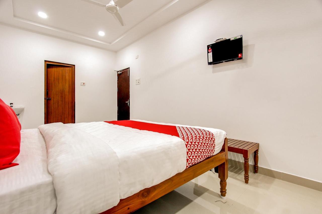 Oyo 69625 Mayuraa Residency Hotel Kumbakonam Exterior foto